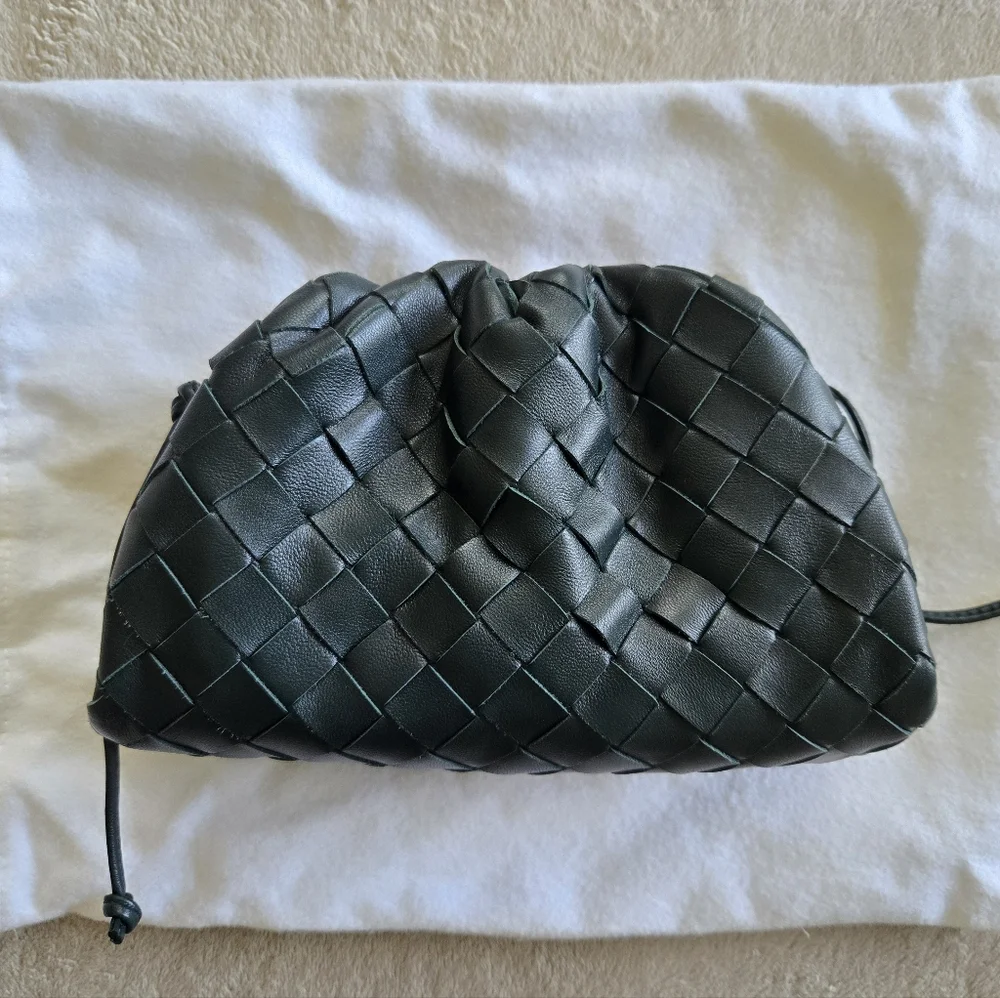 NWT Bottega Veneta Mini Pouch Intrecciato Inkwell/Deep Green Leather Crossbody